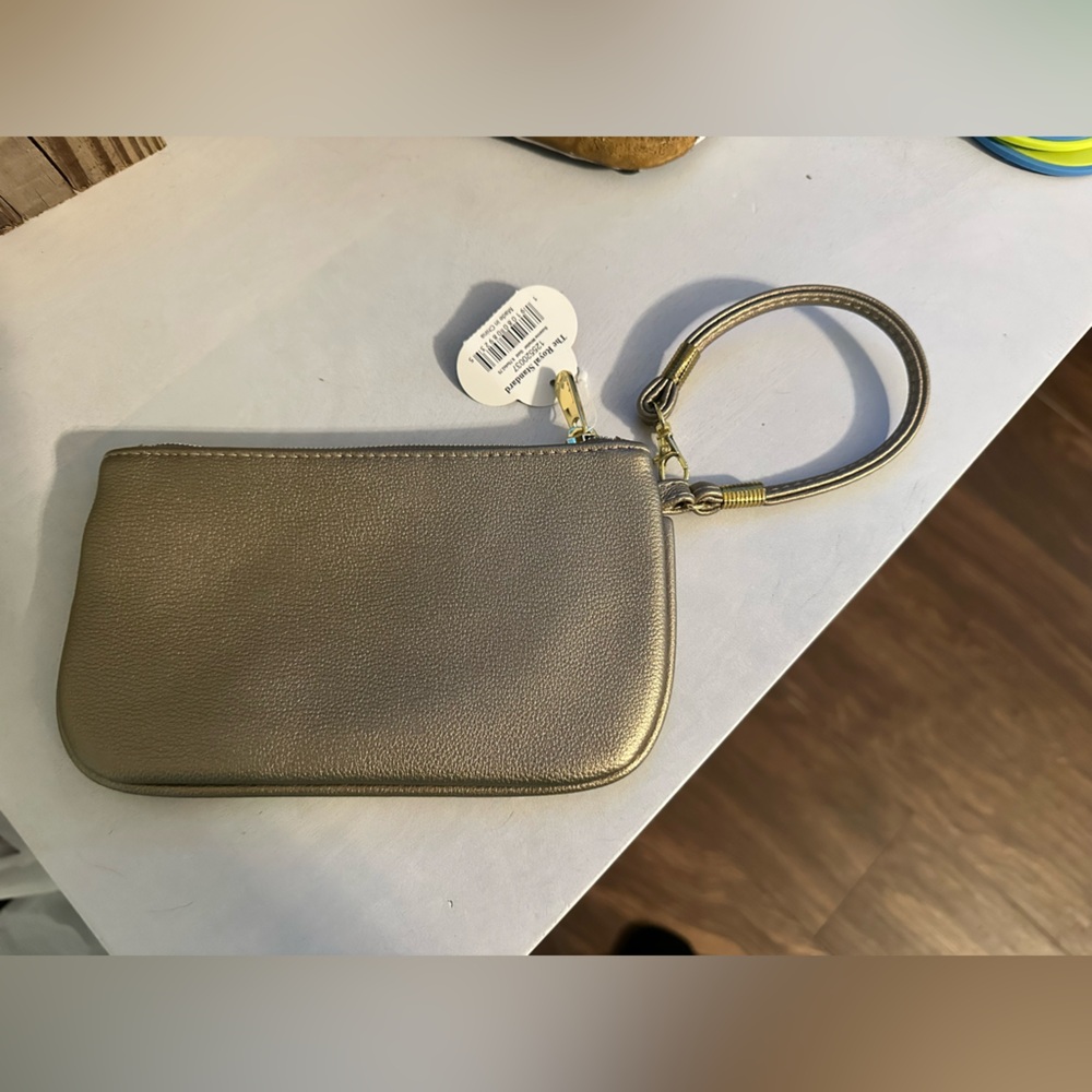 NWT Wristlet by The Royal Standard gold/champagne